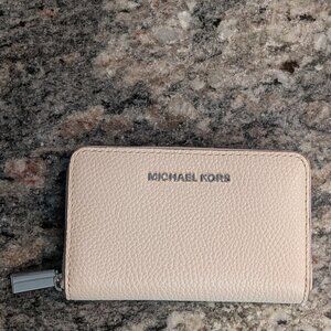 NWOT Michael Kors Jet Set Zip Leather Wallet/Card Case - Light Sand